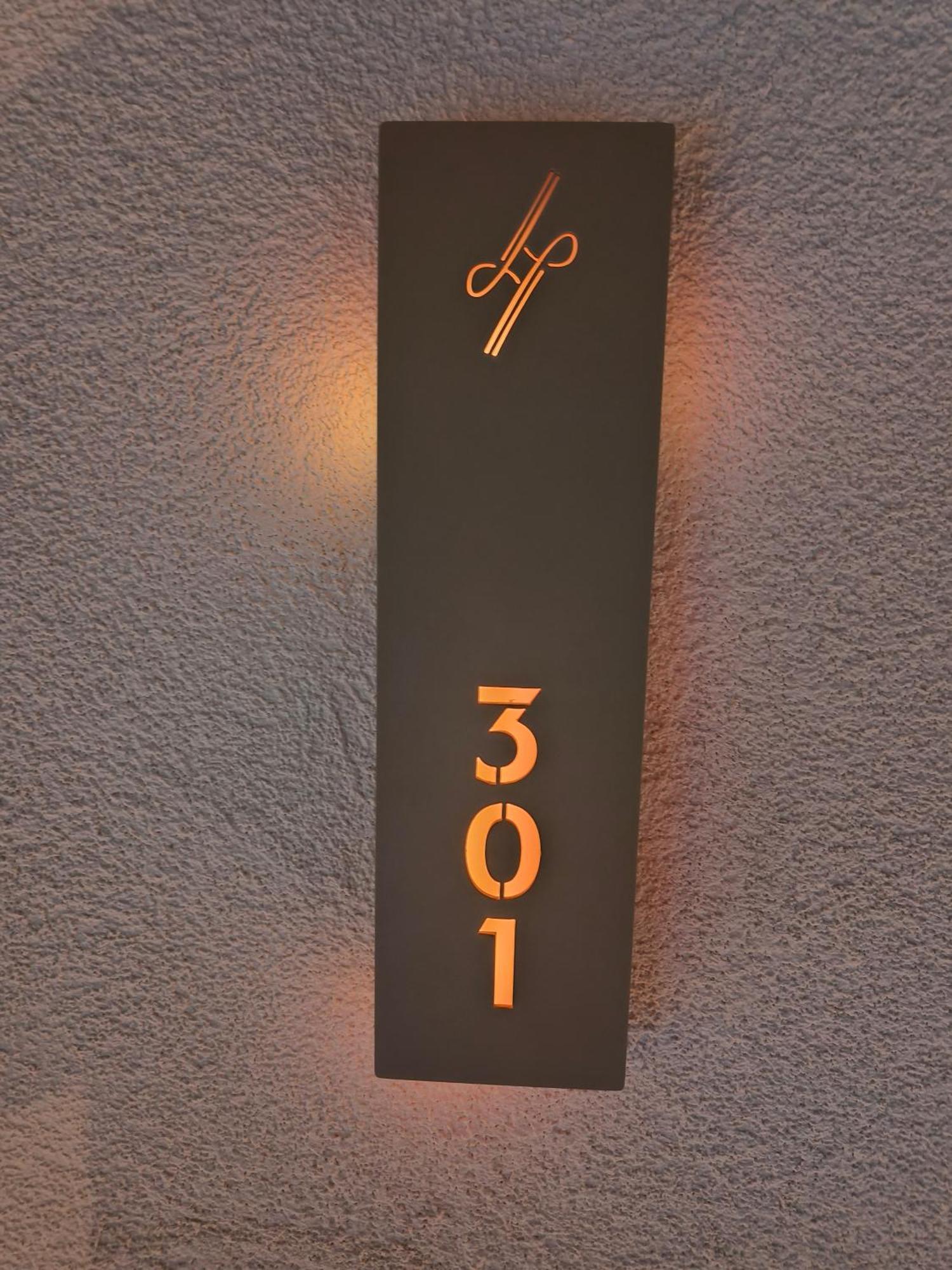 Heyday Luxury Suites Perissa  Exterior photo