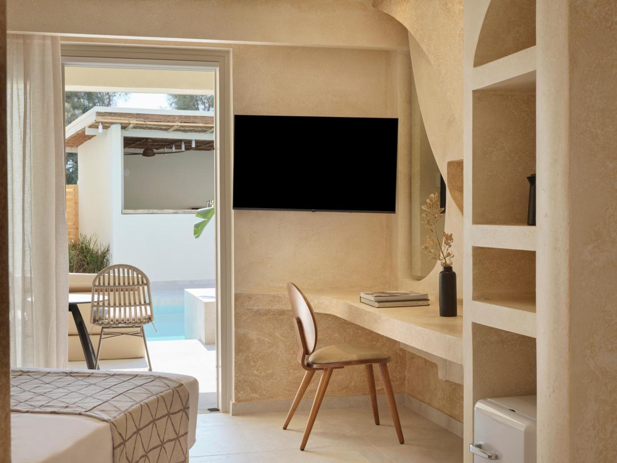 Heyday Luxury Suites Perissa  Exterior photo