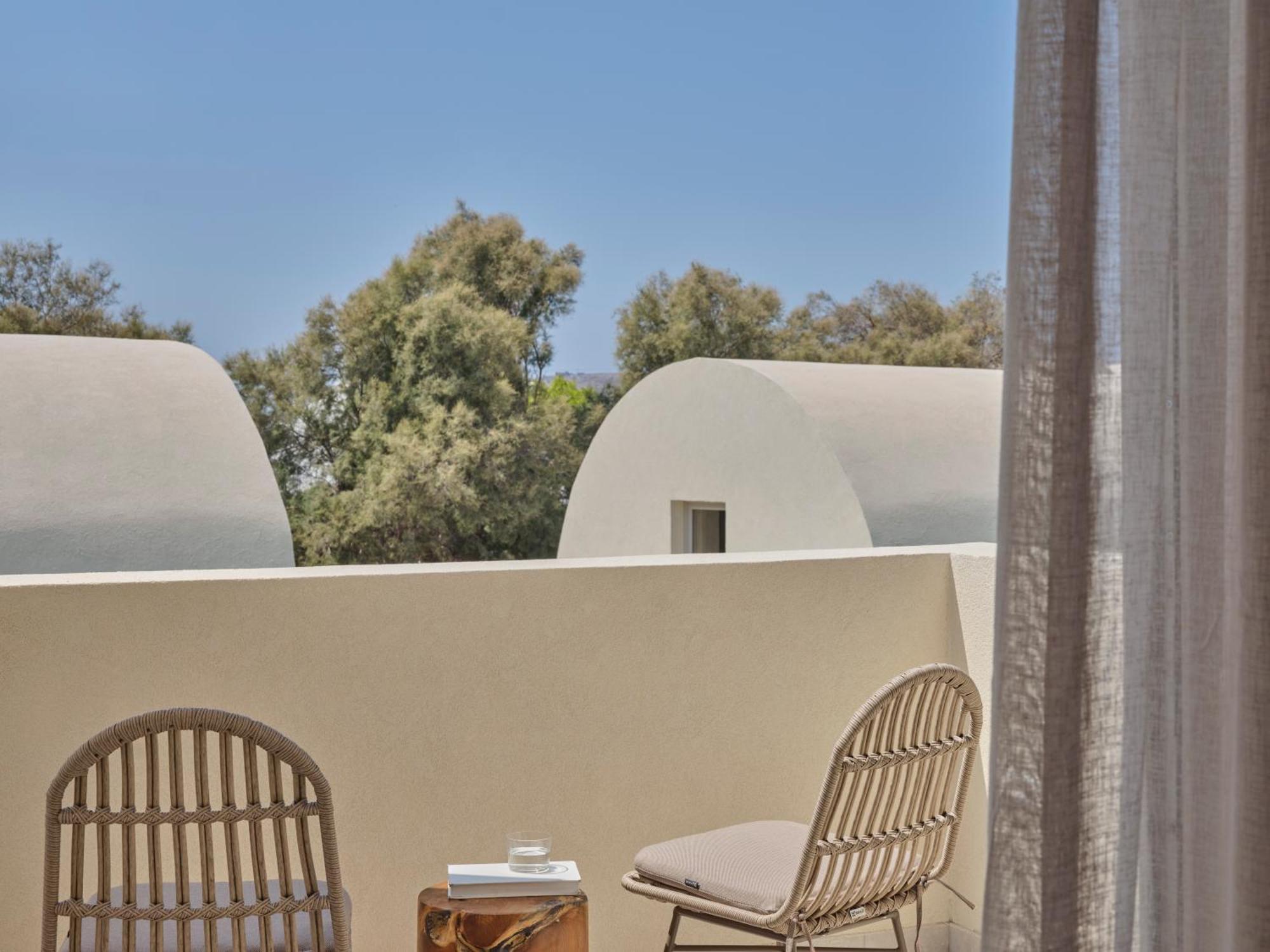 Heyday Luxury Suites Perissa  Exterior photo