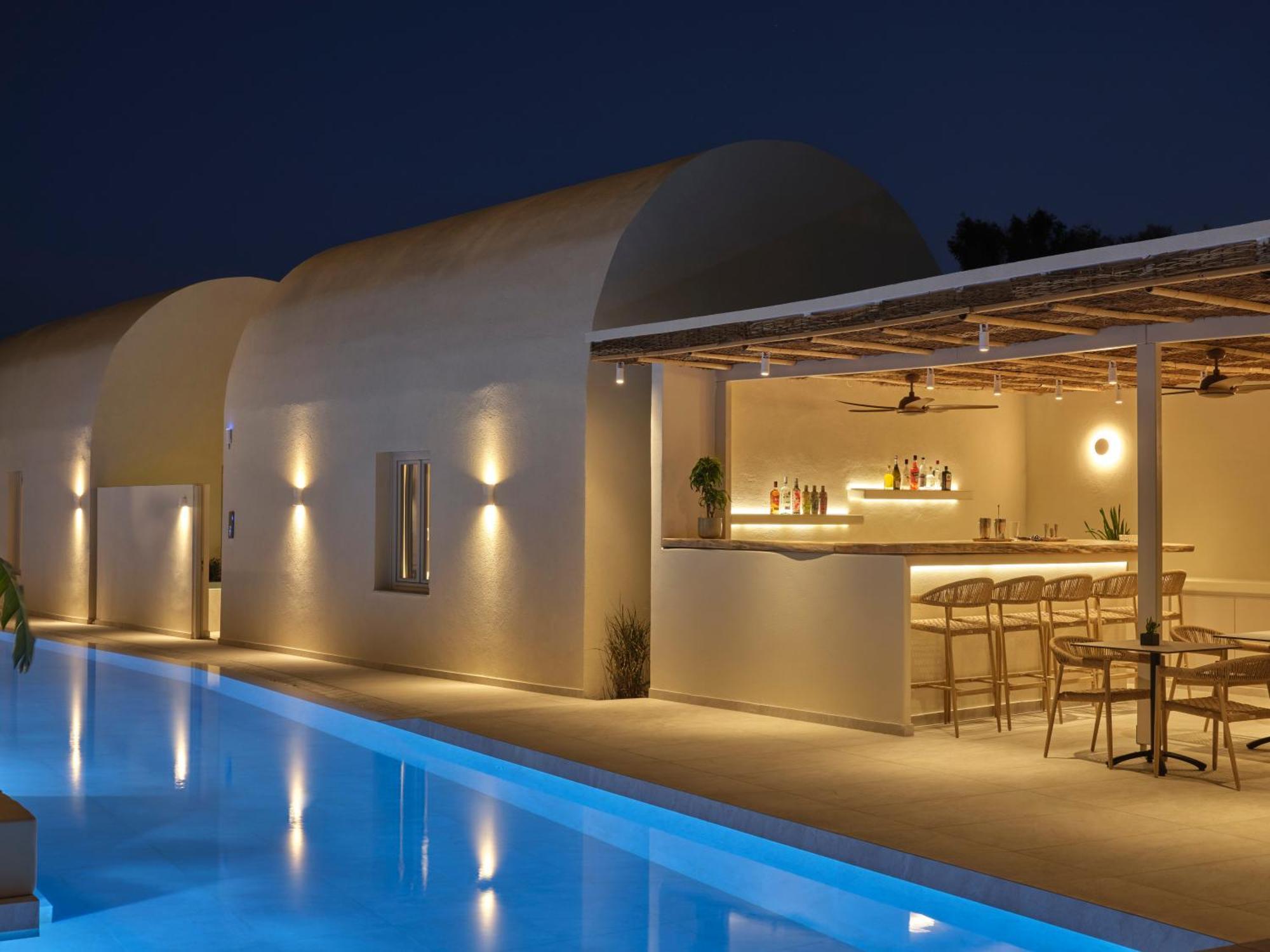 Heyday Luxury Suites Perissa  Exterior photo