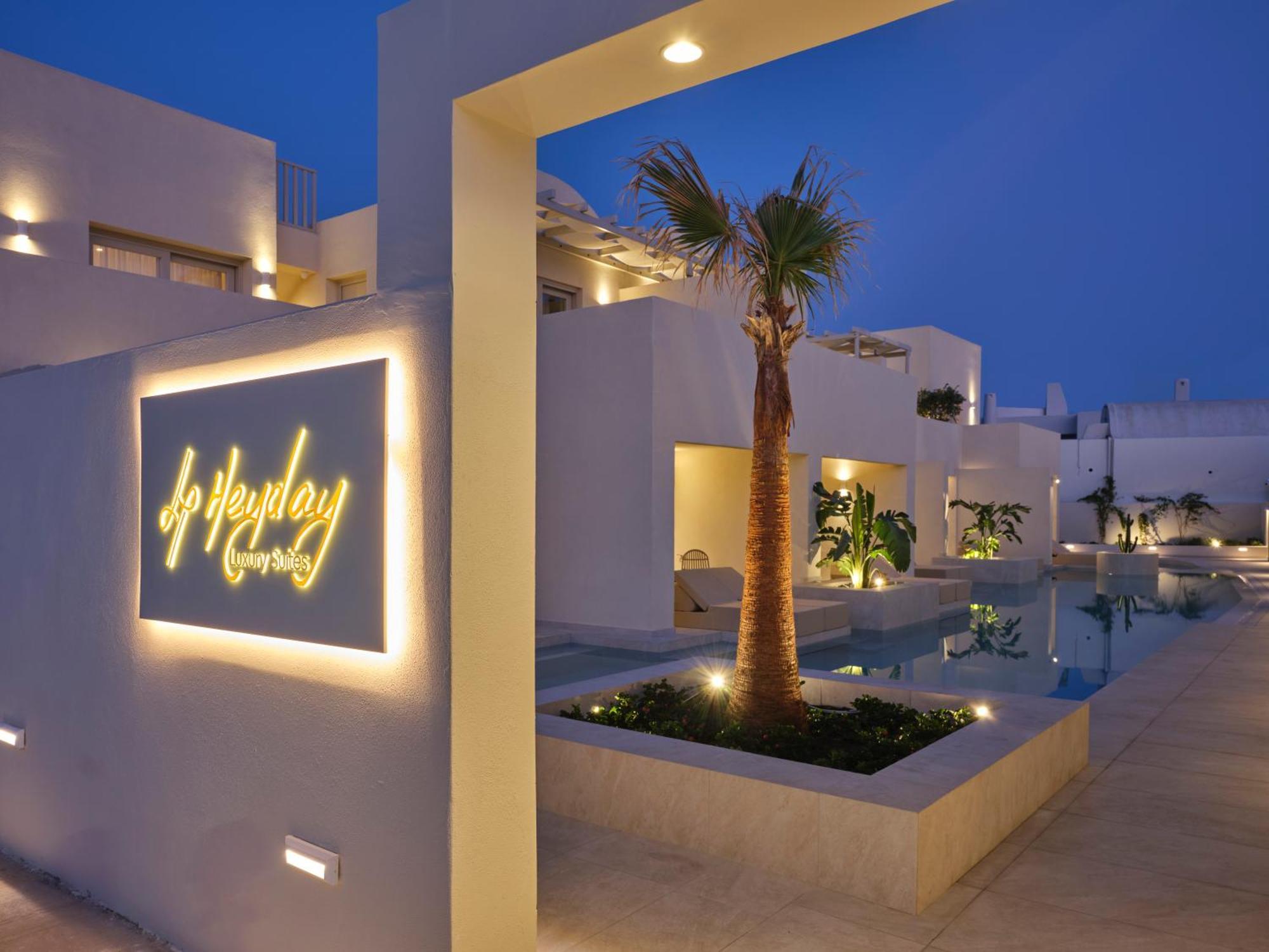 Heyday Luxury Suites Perissa  Exterior photo