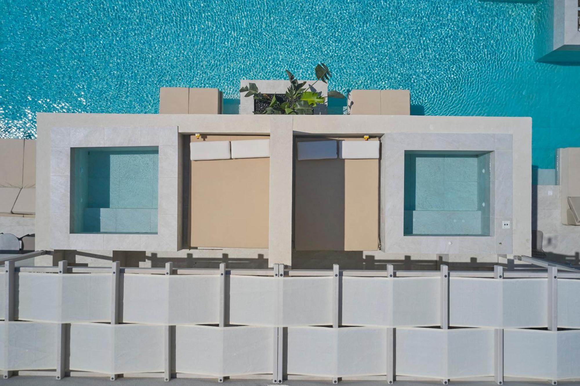 Heyday Luxury Suites Perissa  Exterior photo
