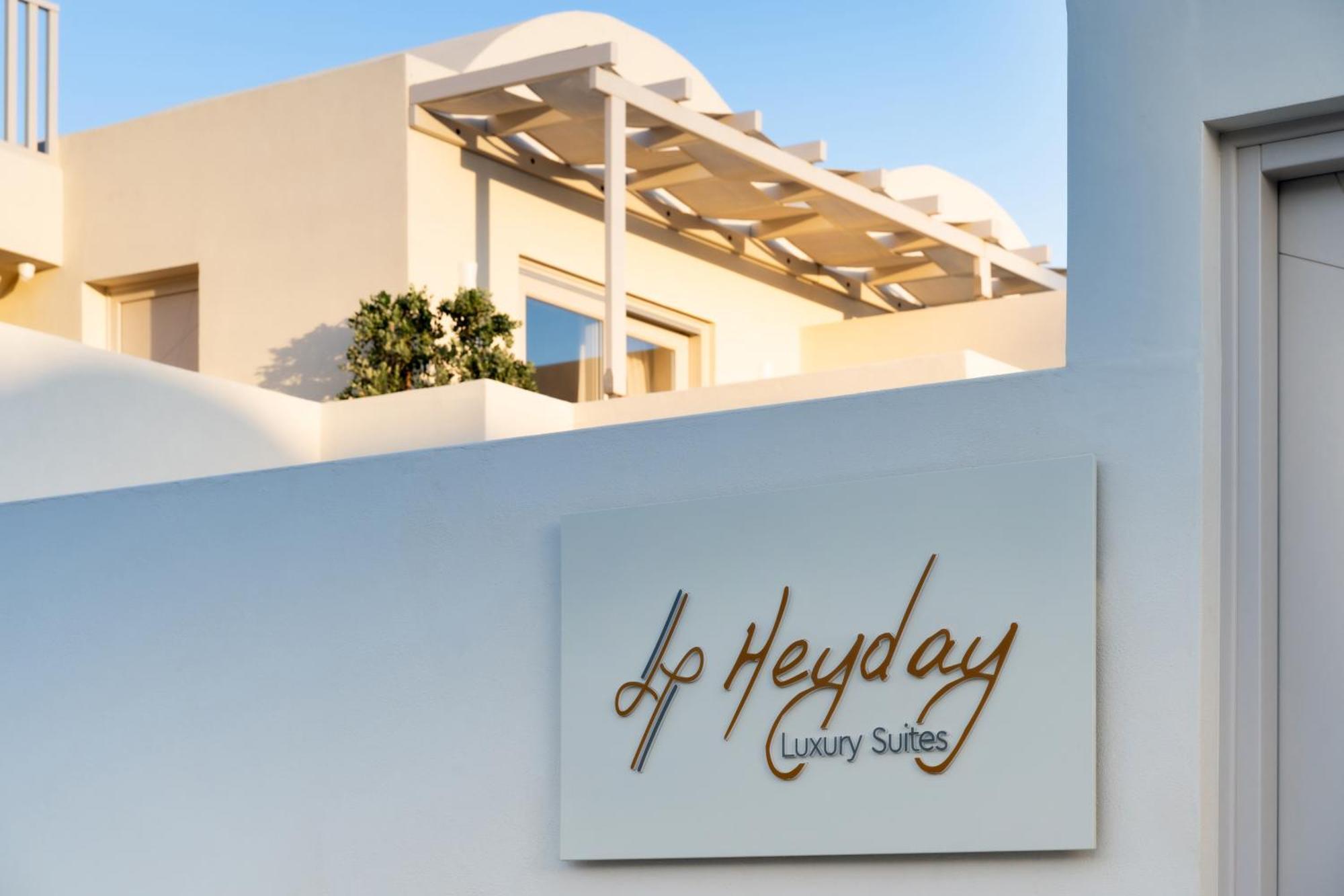 Heyday Luxury Suites Perissa  Exterior photo