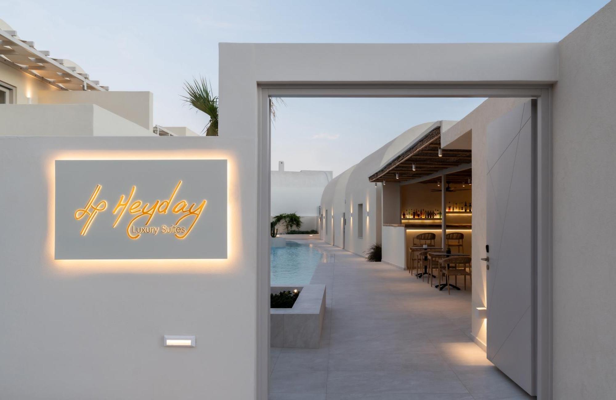 Heyday Luxury Suites Perissa  Exterior photo
