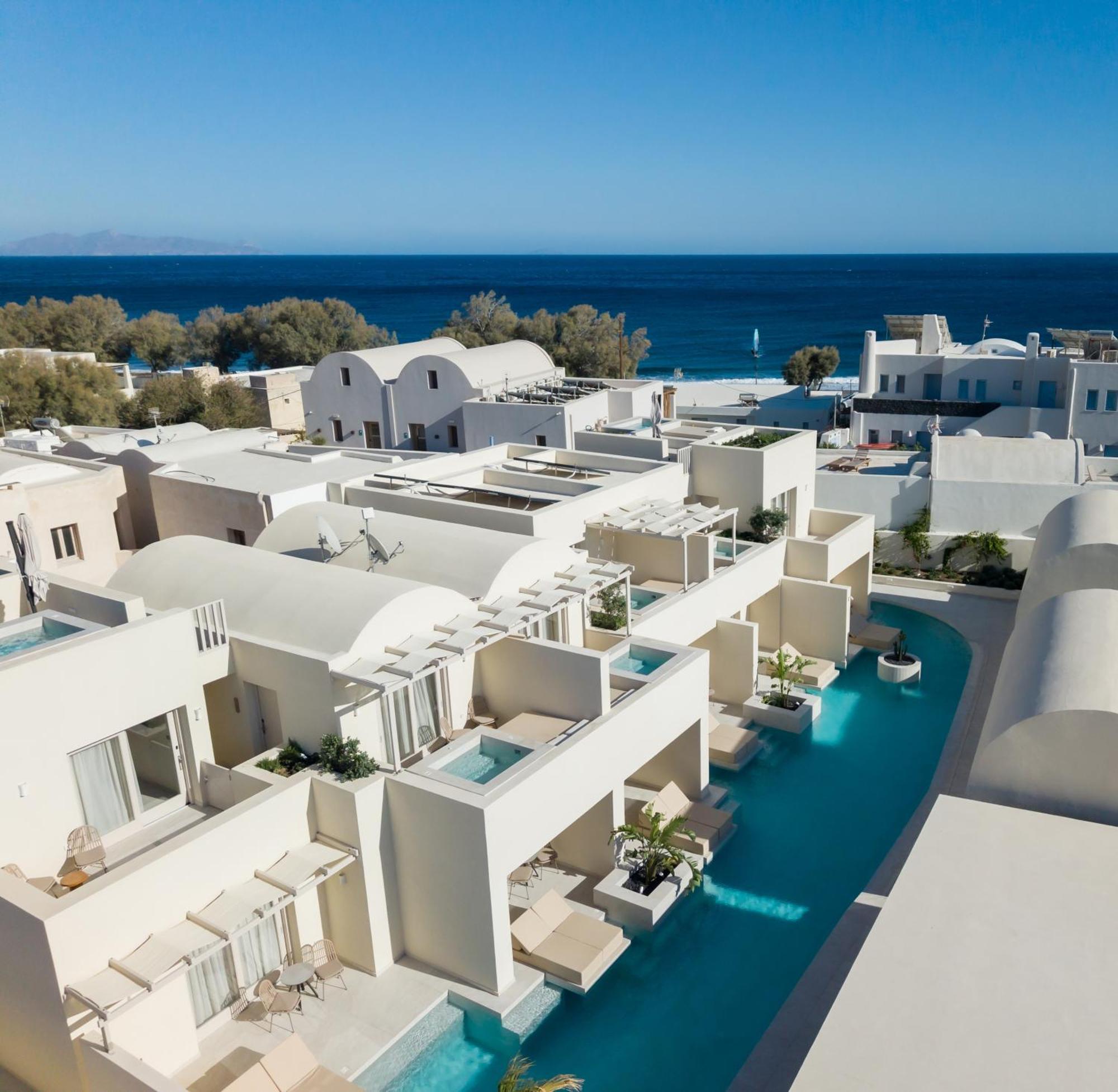 Heyday Luxury Suites Perissa  Exterior photo