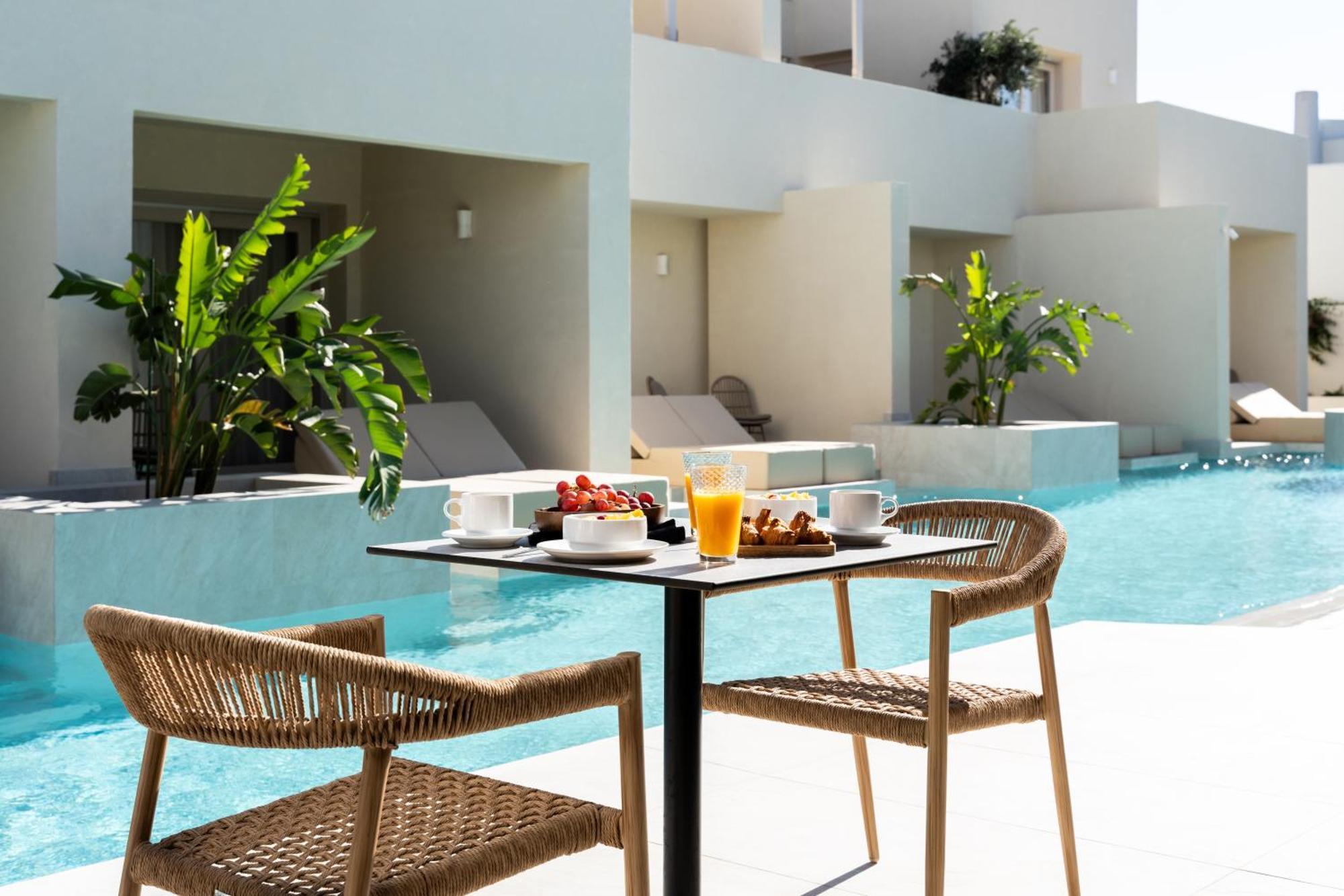 Heyday Luxury Suites Perissa  Exterior photo