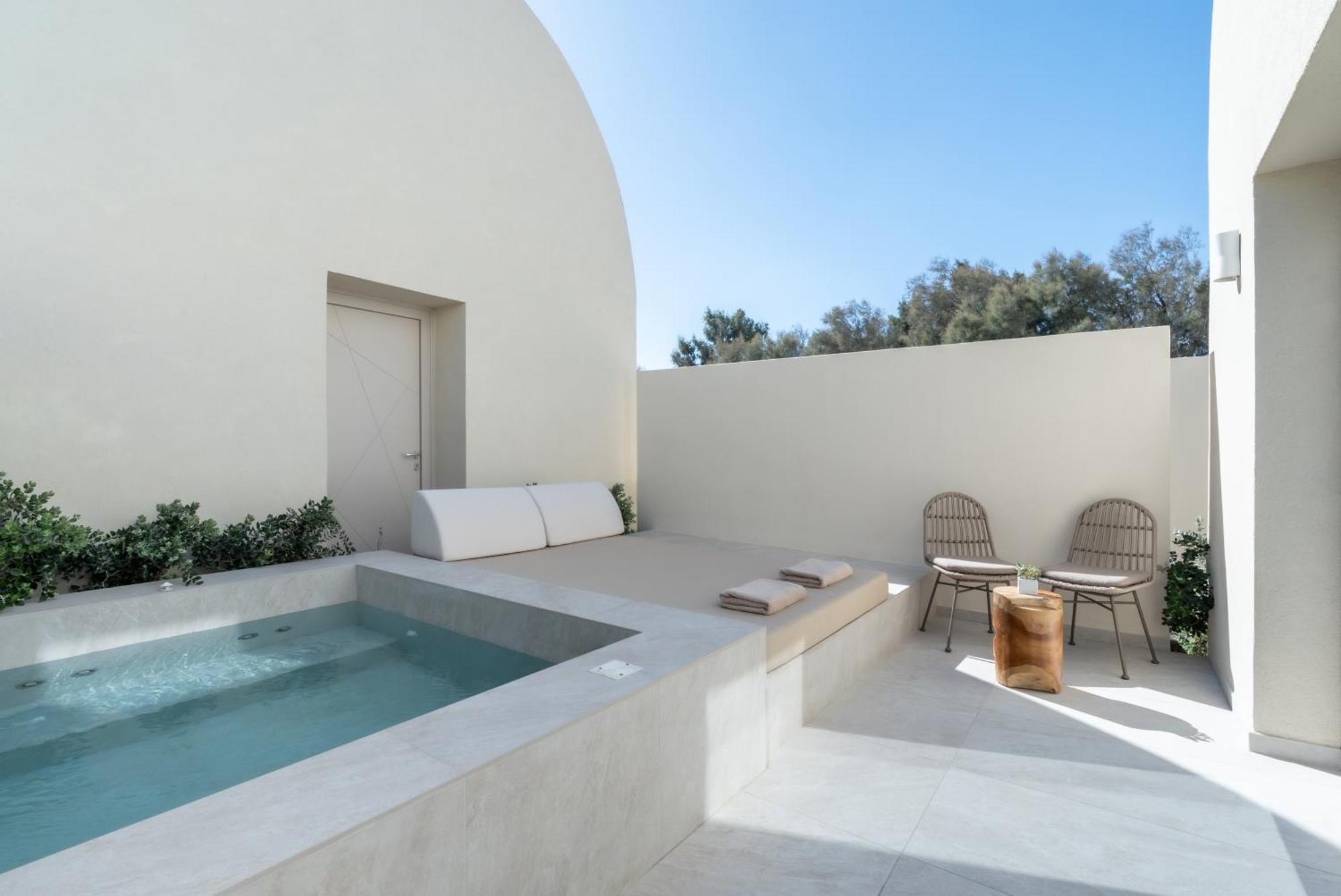 Heyday Luxury Suites Perissa  Exterior photo